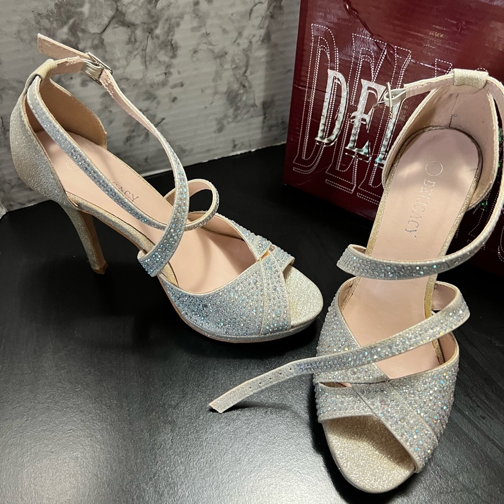 Delicacy heels women